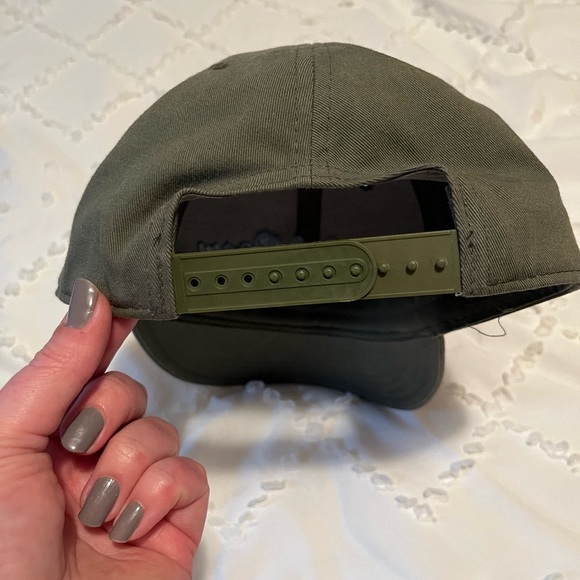 Grateful Brew SnapBack Baseball Hat - Gray With Blue Embroidered Letters - Picture 6 of 11